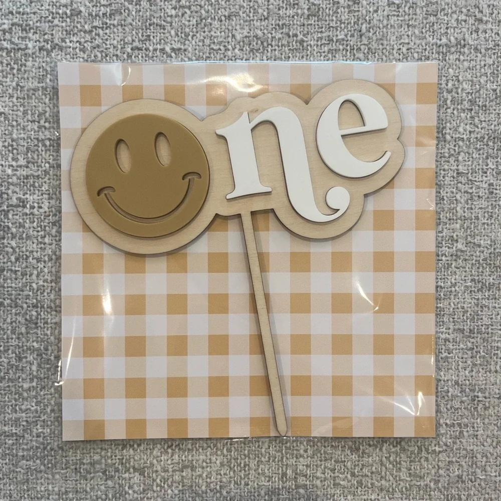 NWT First Birthday ONE Smiley Face Cake Topper